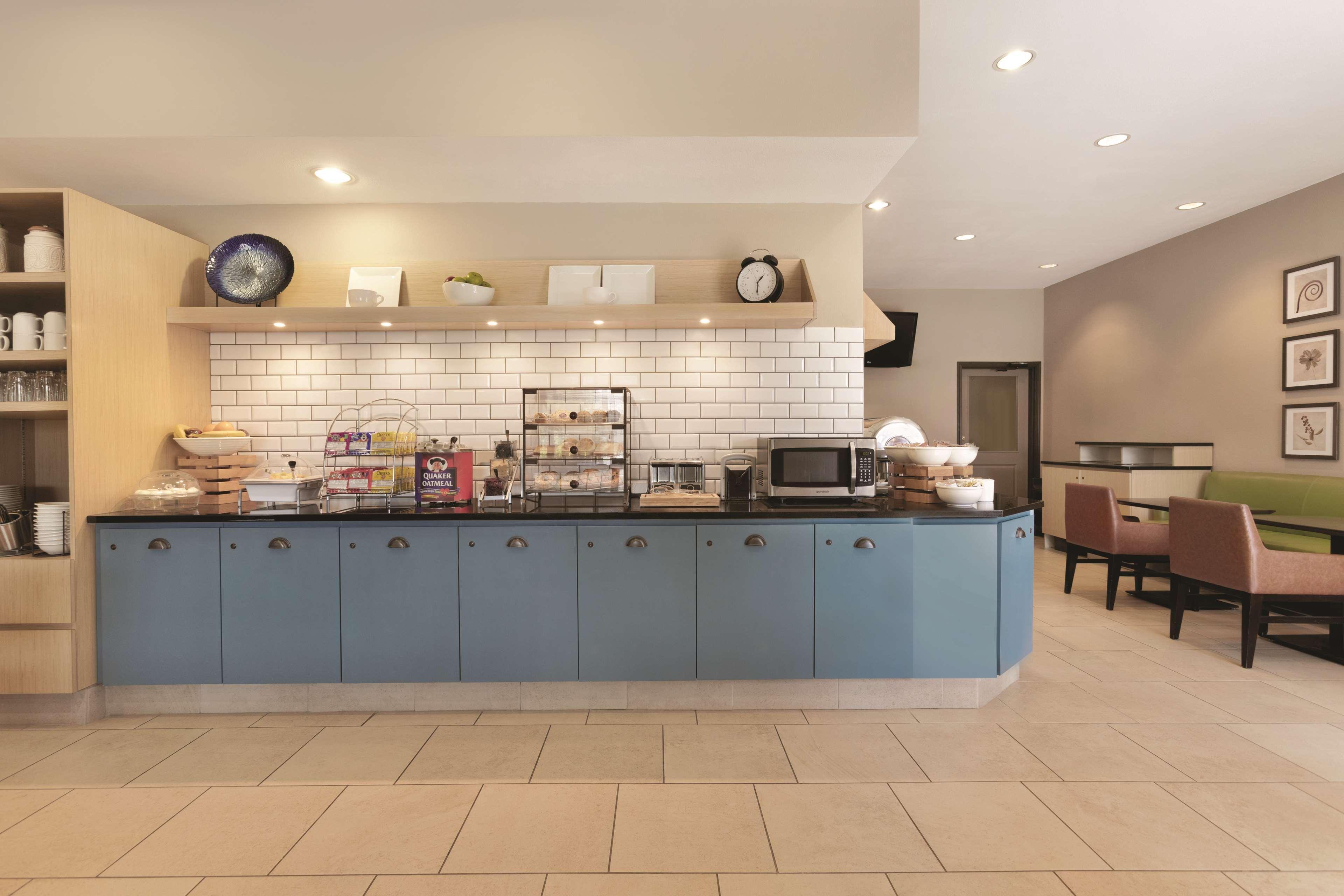 Country Inn & Suites By Radisson, Indianapolis Airport South, In מראה חיצוני תמונה